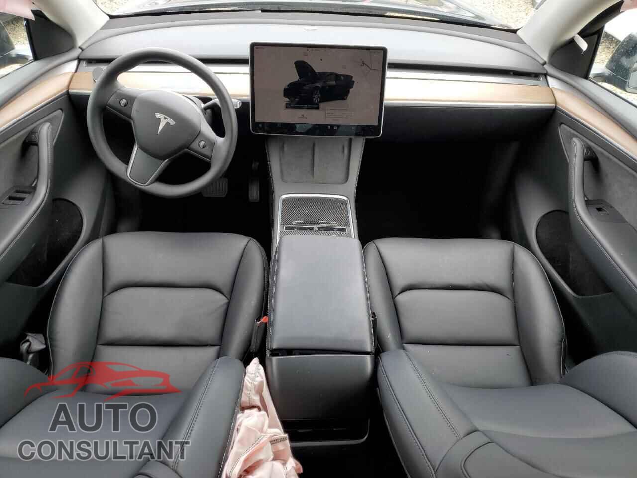 TESLA MODEL Y 2024 - 7SAYGDEE1RF003176