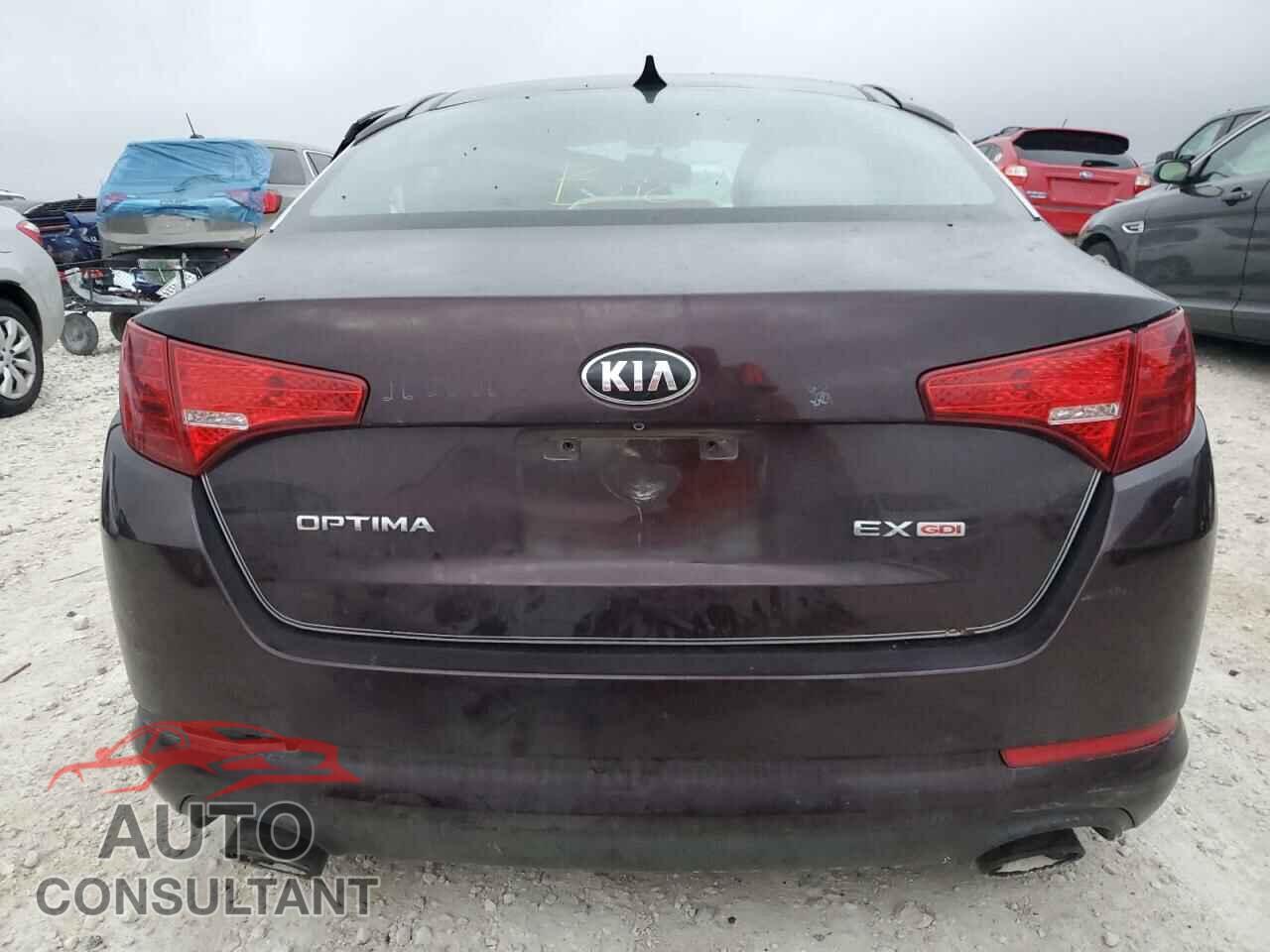 KIA OPTIMA 2013 - 5XXGN4A75DG204008
