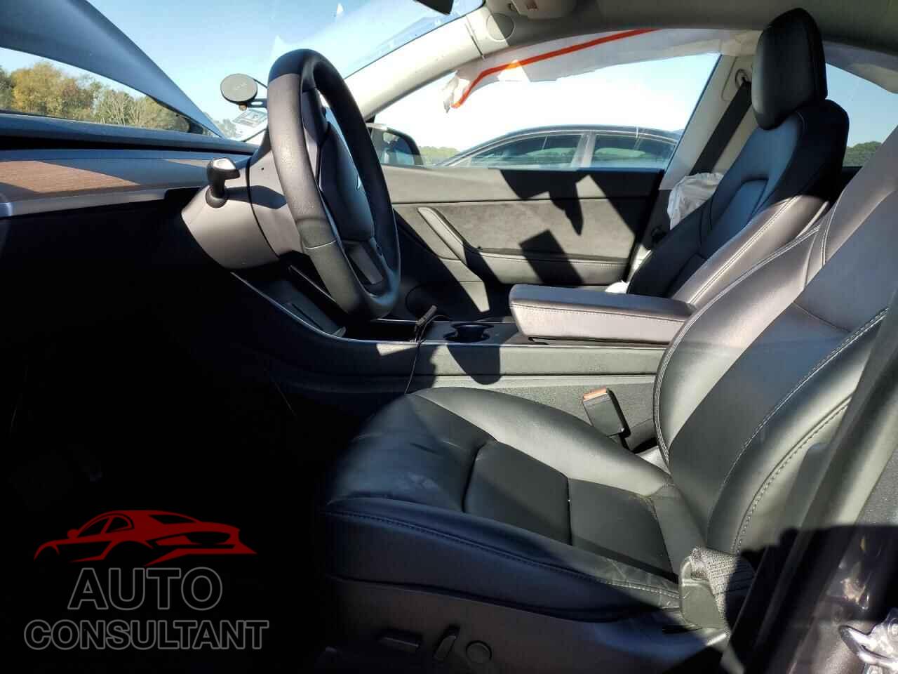 TESLA MODEL Y 2020 - 5YJYGDEEXLF050436