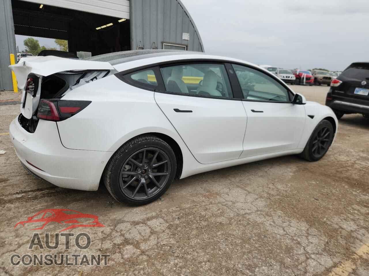 TESLA MODEL 3 2022 - 5YJ3E1EB5NF101154