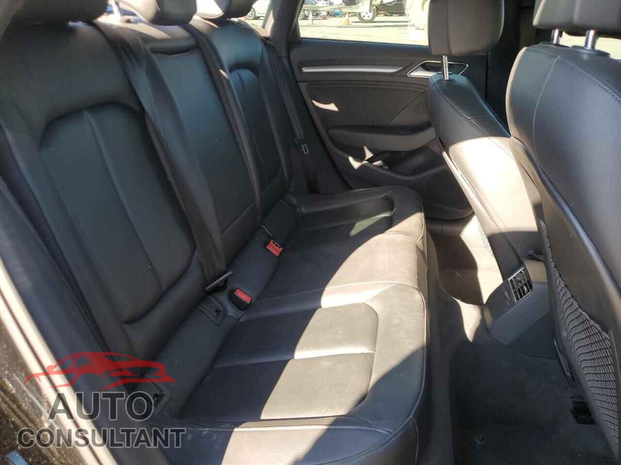 AUDI A3 2018 - WAUAUGFF8J1062221