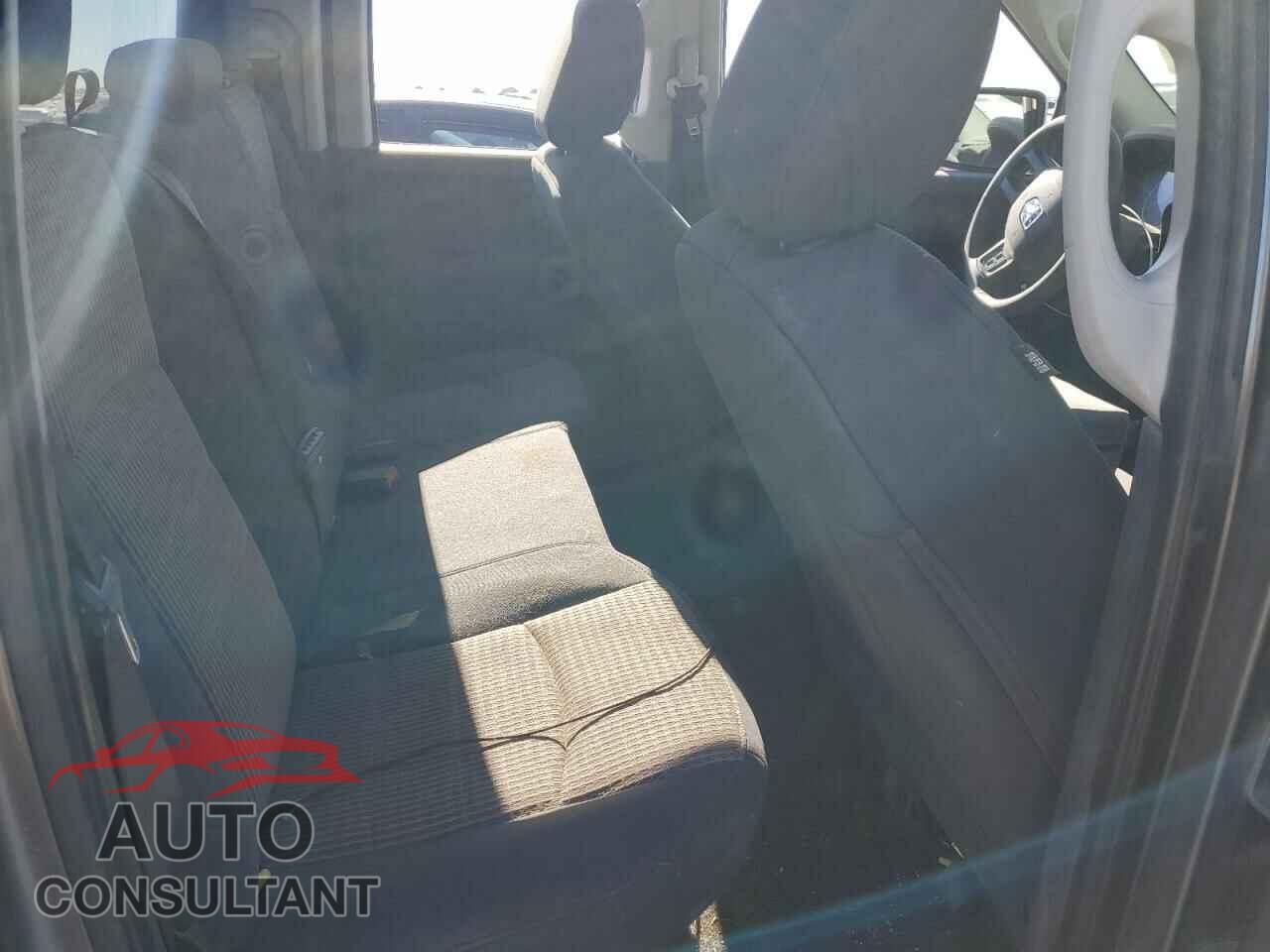 DODGE RAM 1500 2012 - 1C6RD6FT4CS301581