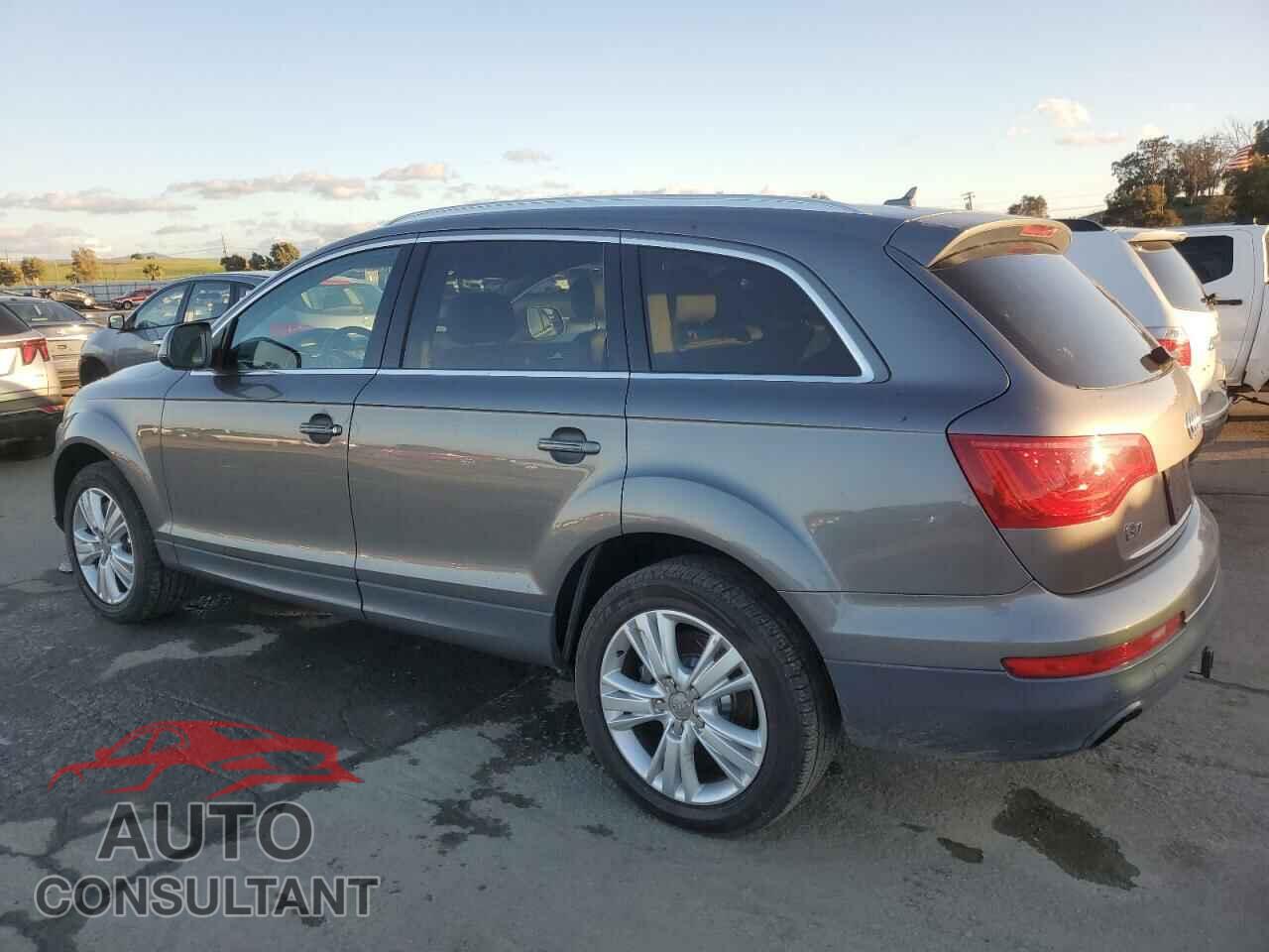 AUDI Q7 2011 - WA1LGAFE9BD003602