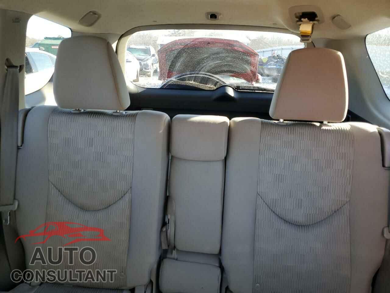 TOYOTA RAV4 2011 - 2T3BF4DV7BW153395