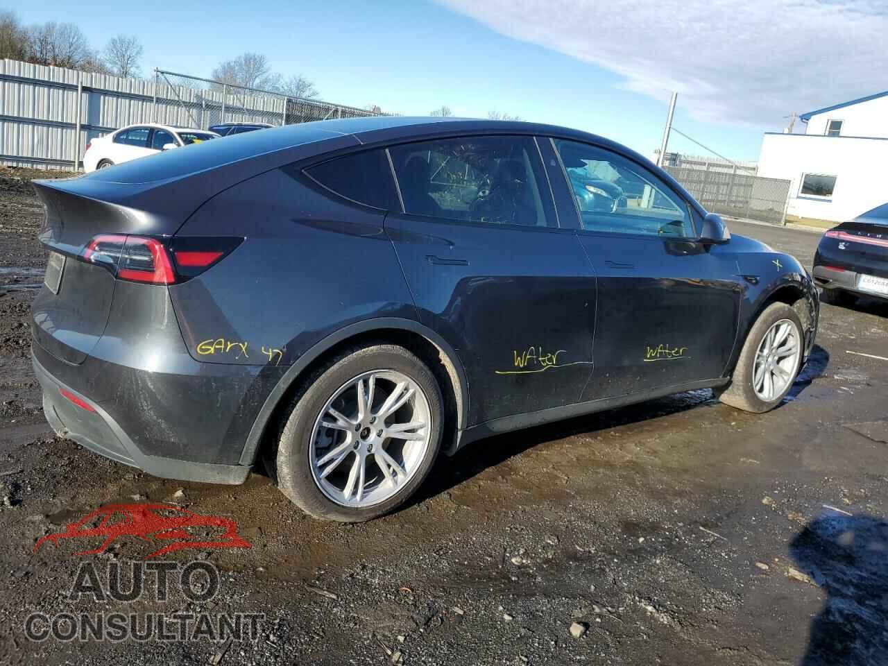 TESLA MODEL Y 2024 - 7SAYGDEDXRF019013