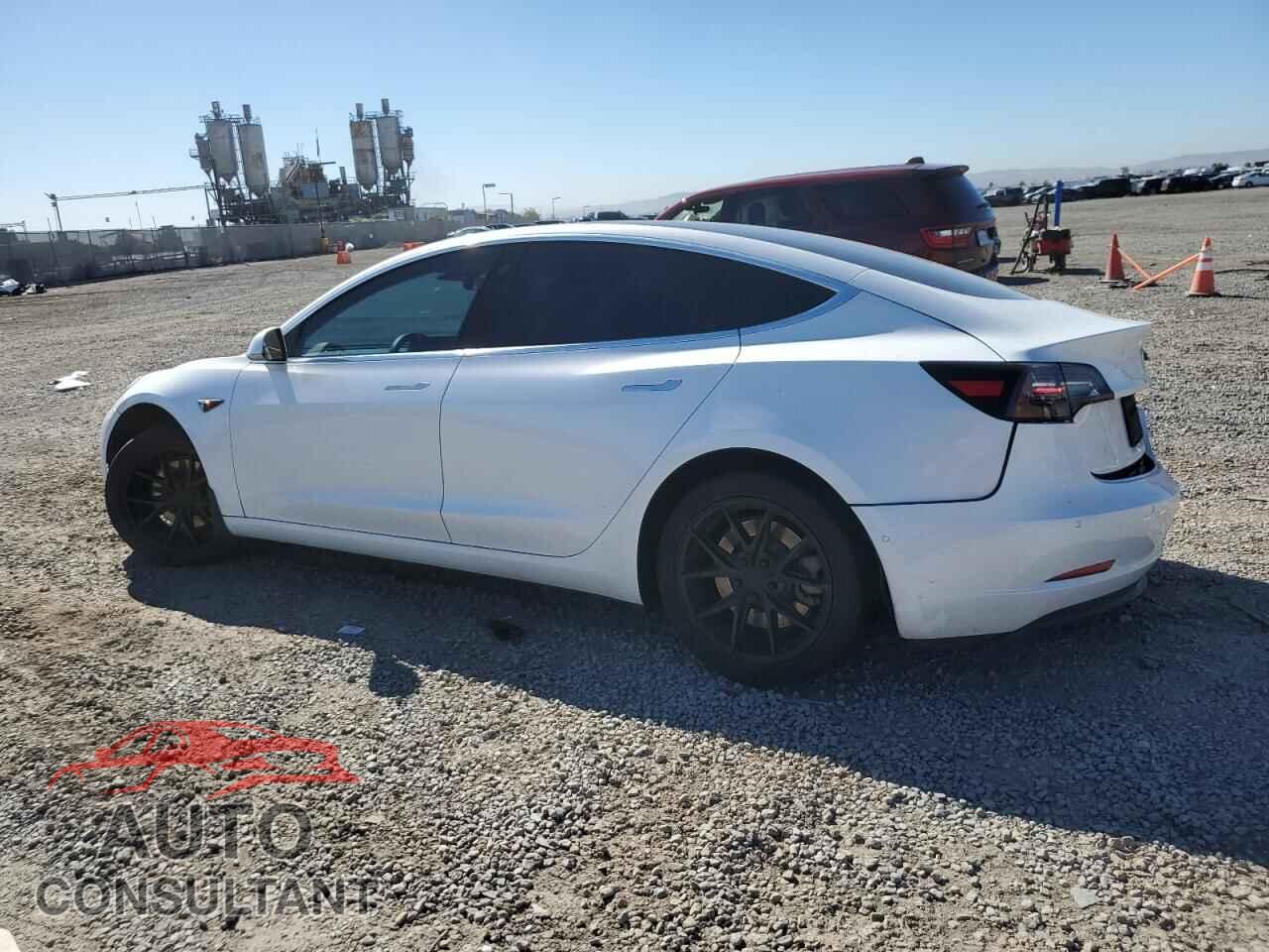 TESLA MODEL 3 2020 - 5YJ3E1EA0LF631052