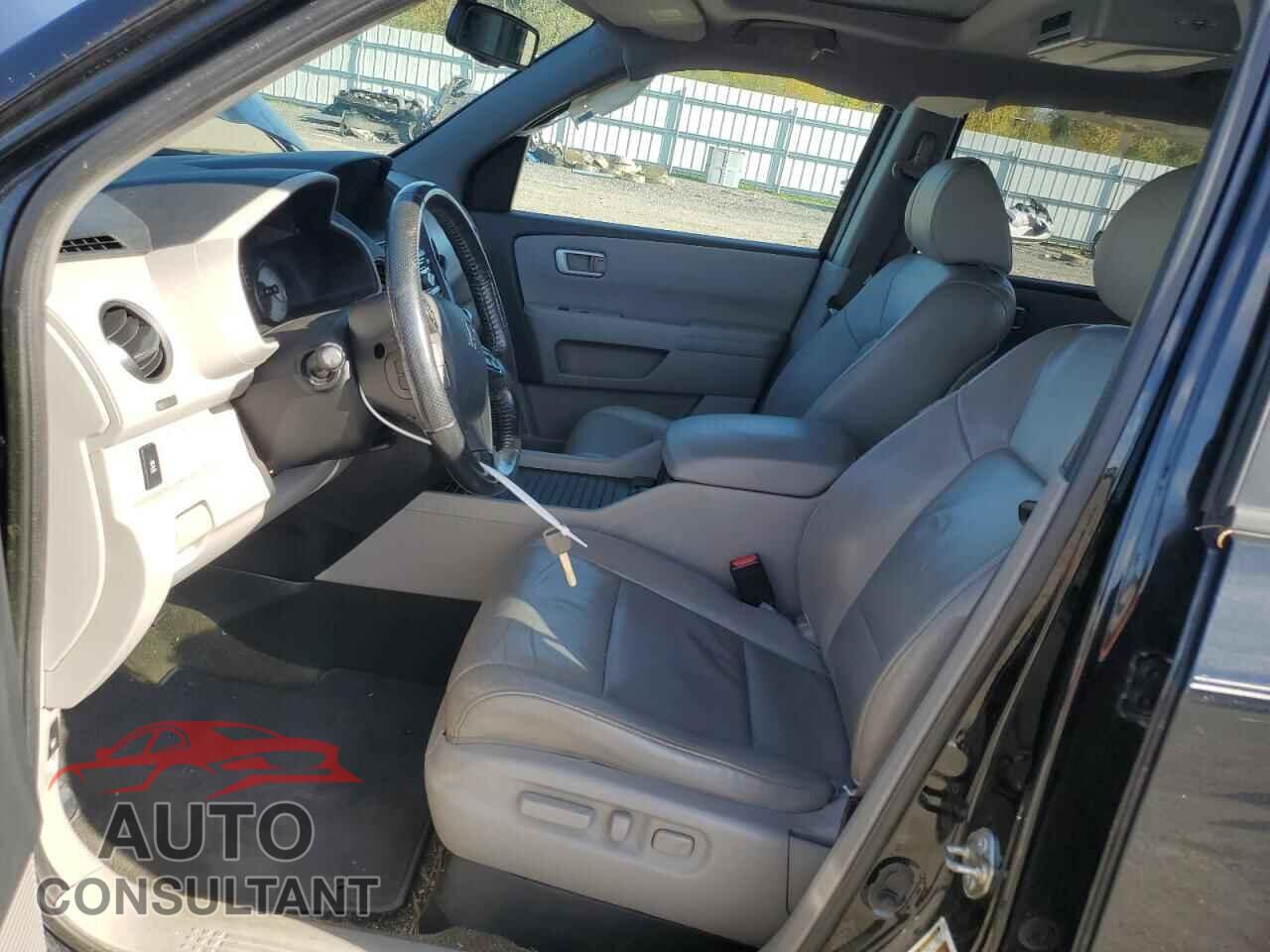 HONDA PILOT 2014 - 5FNYF4H5XEB051166