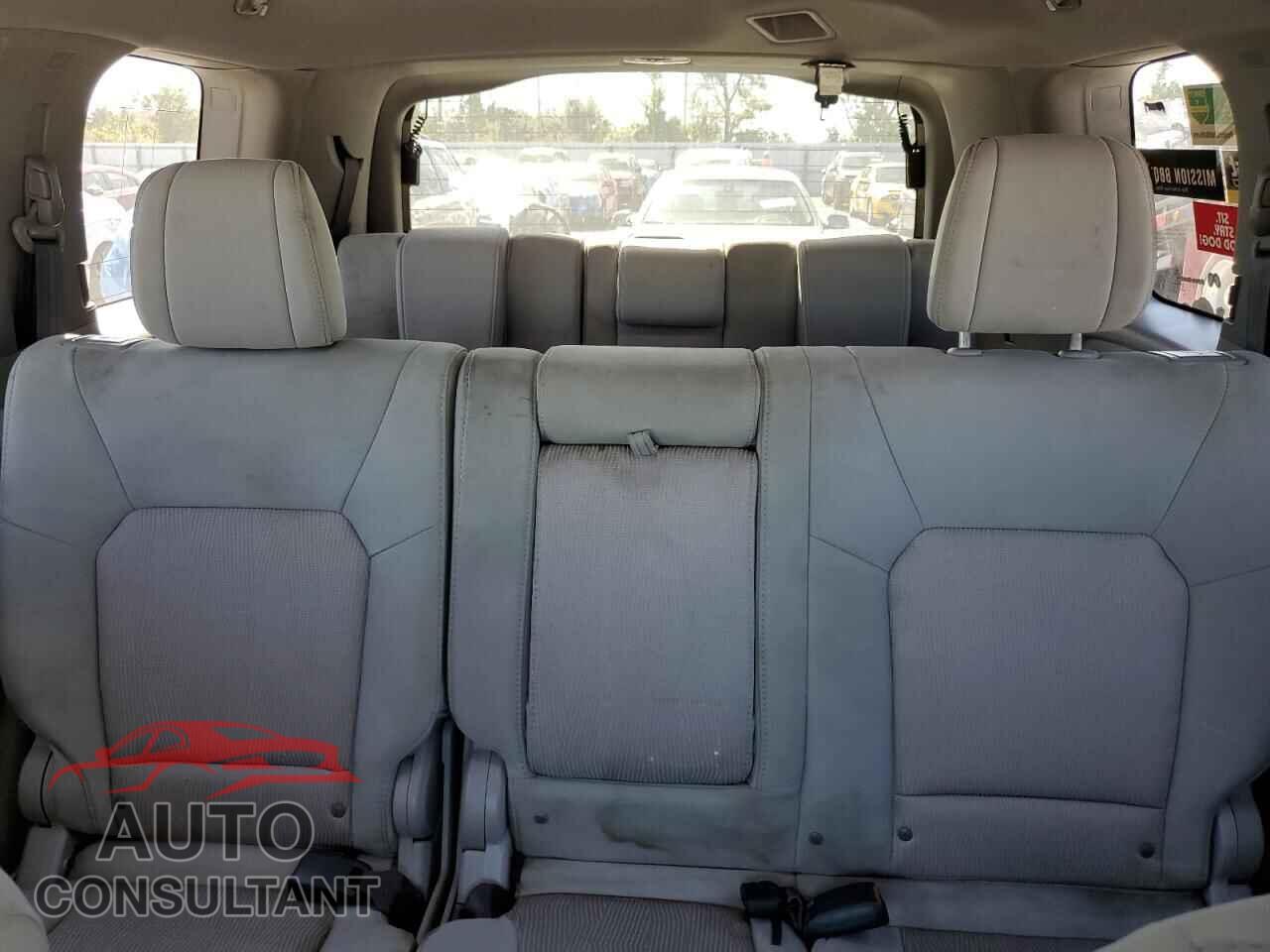 HONDA PILOT 2015 - 5FNYF3H41FB019967