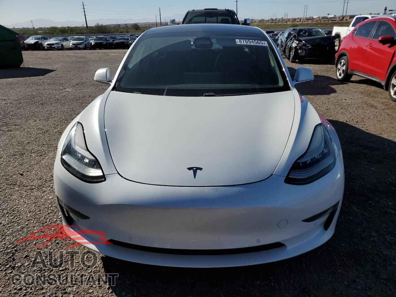 TESLA MODEL 3 2020 - 5YJ3E1EB9LF801028