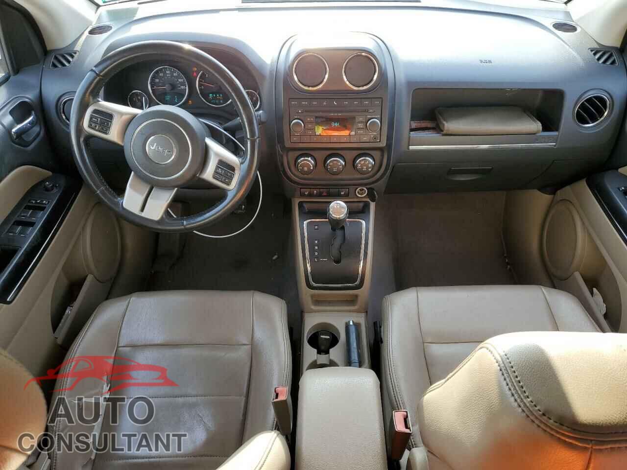 JEEP COMPASS 2011 - 1J4NF5FB1BD275327