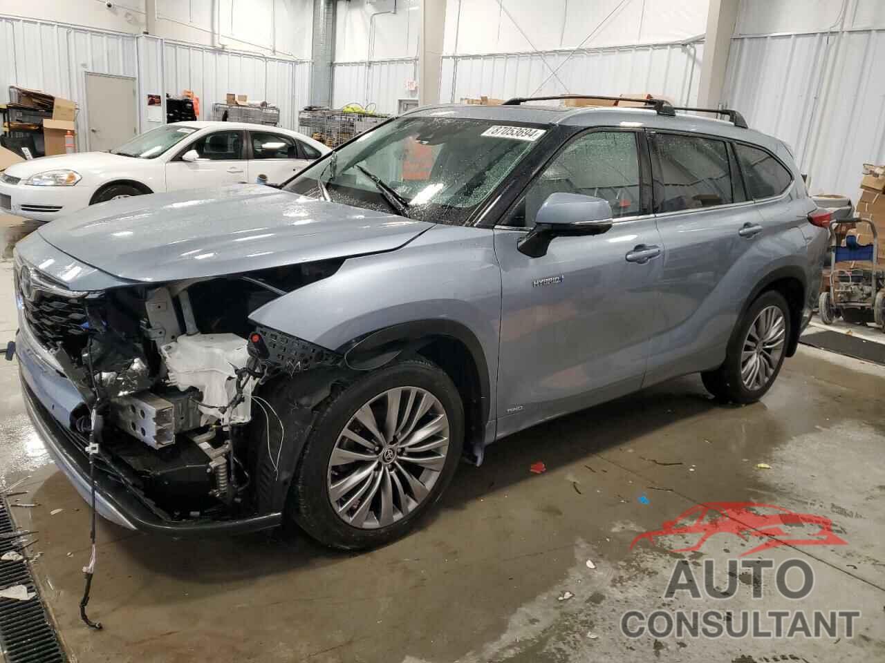 TOYOTA HIGHLANDER 2020 - 5TDEBRCHXLS002877