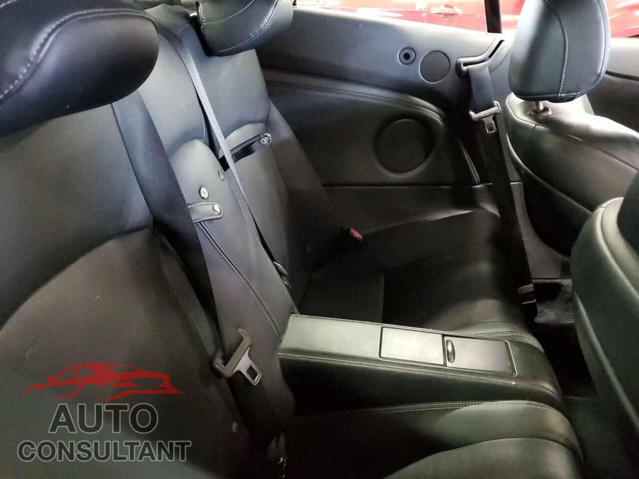 LEXUS IS 2012 - JTHFF2C29C2526040