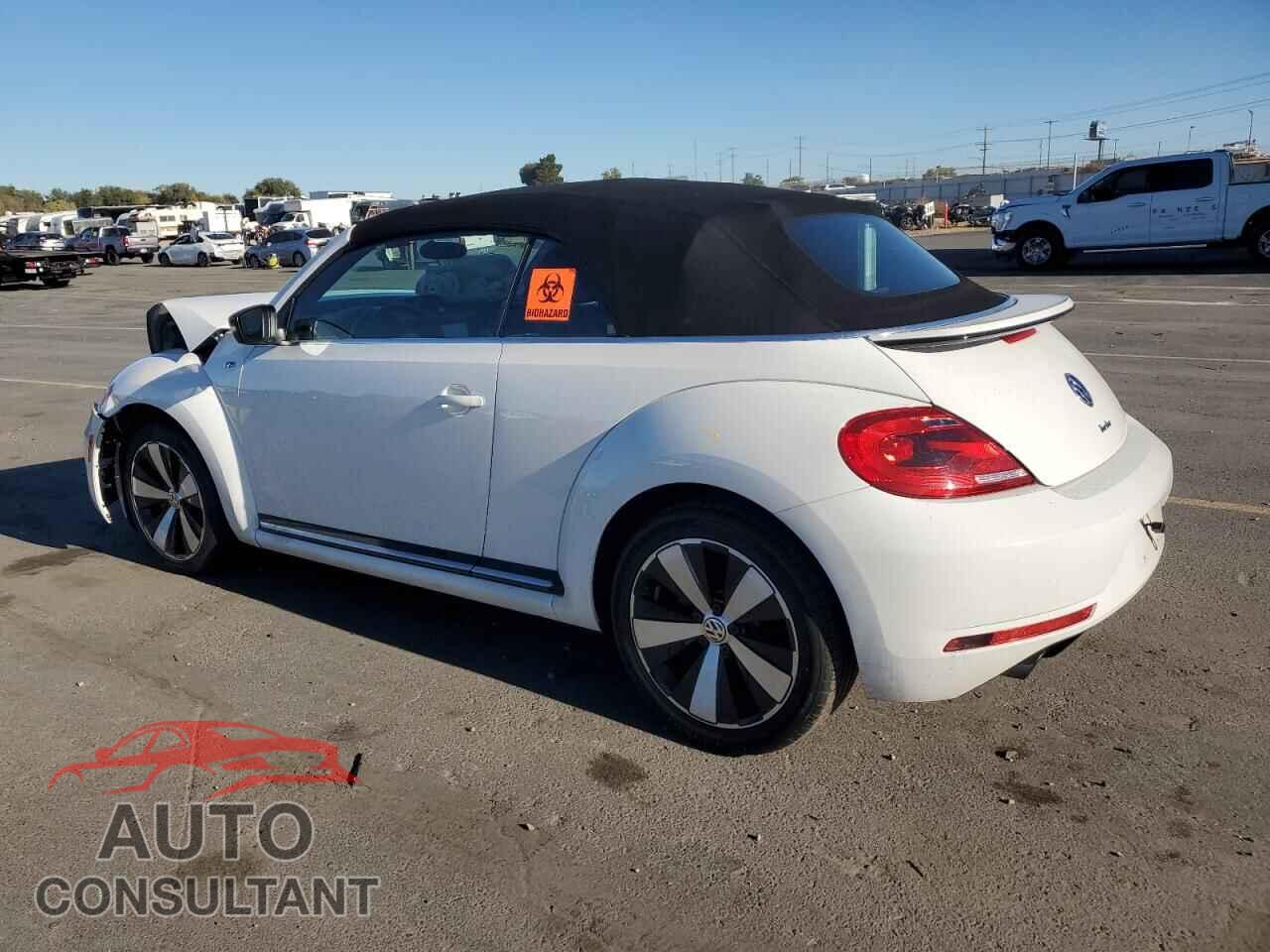 VOLKSWAGEN BEETLE 2014 - 3VW7S7AT1EM806540