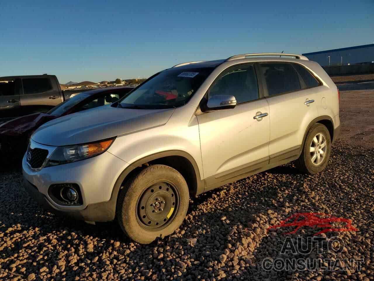 KIA SORENTO 2011 - 5XYKT3A16BG153987