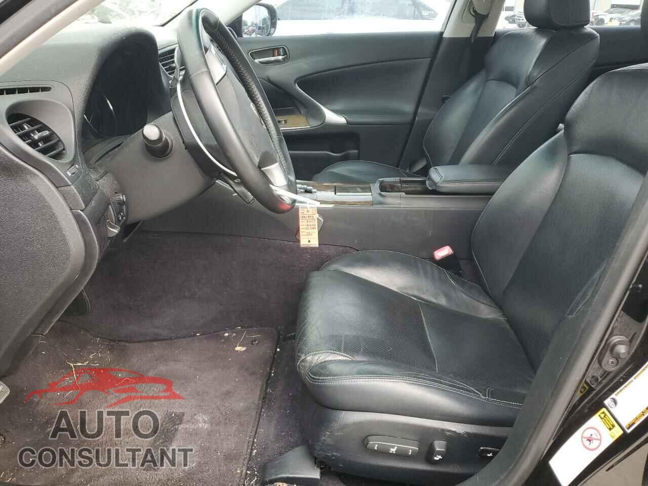LEXUS IS 2011 - JTHBF5C22B2100995