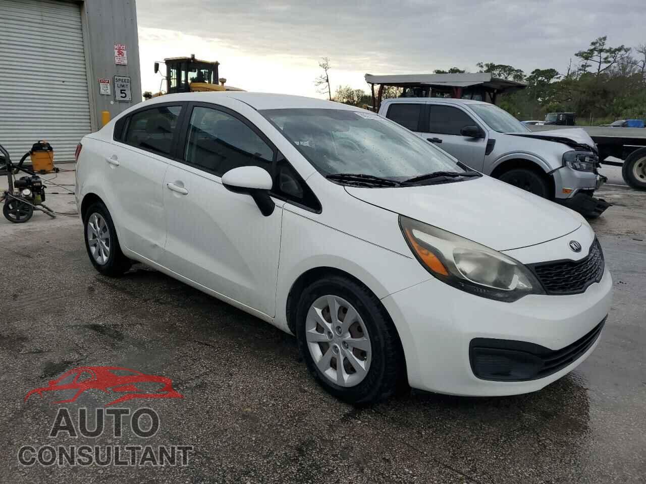KIA RIO 2015 - KNADM4A39F6468155
