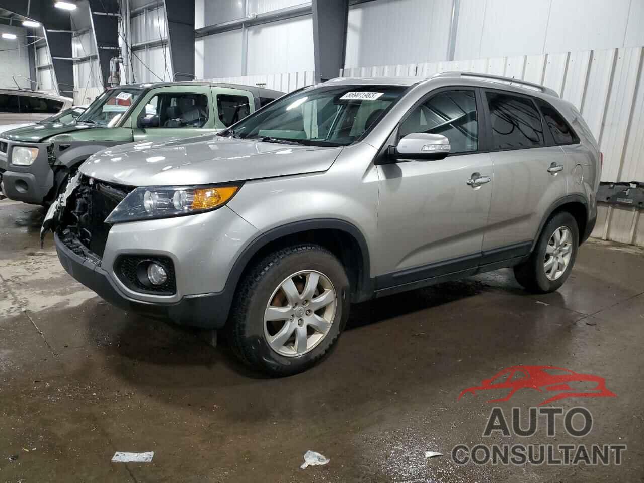 KIA SORENTO 2013 - 5XYKT3A65DG382952