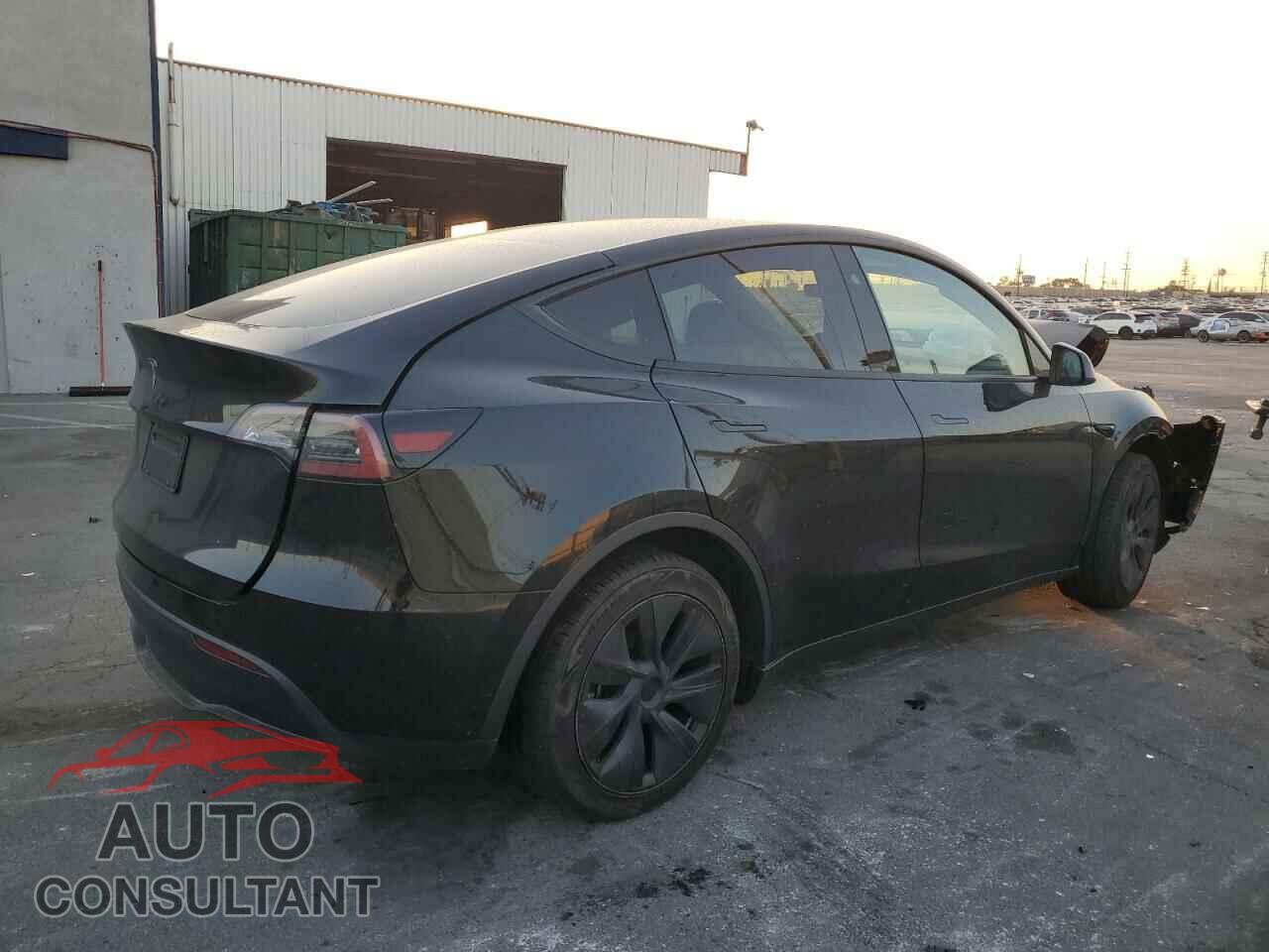 TESLA MODEL Y 2024 - 7SAYGDED1RF132087