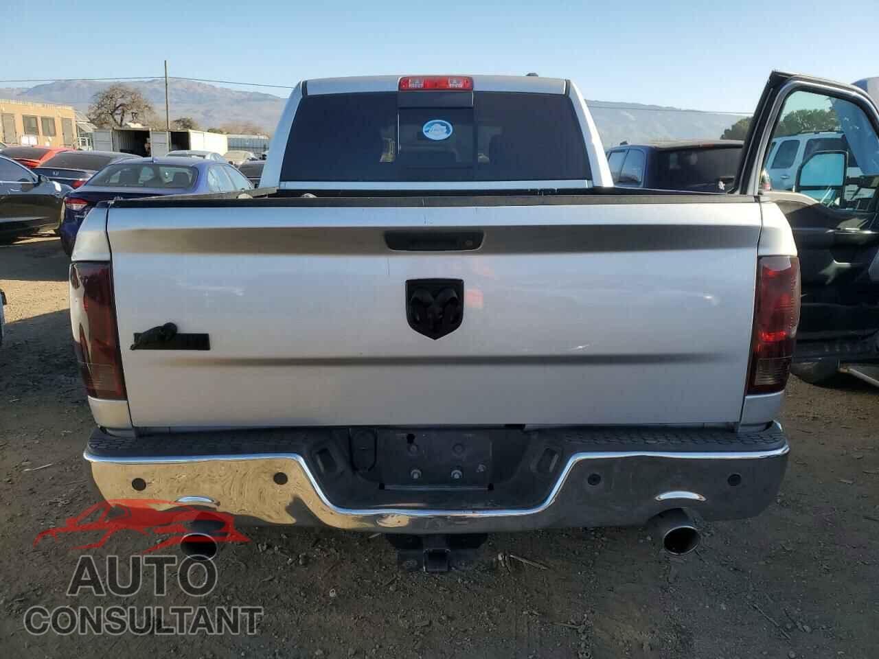 DODGE RAM 1500 2012 - 1C6RD6LT1CS173675