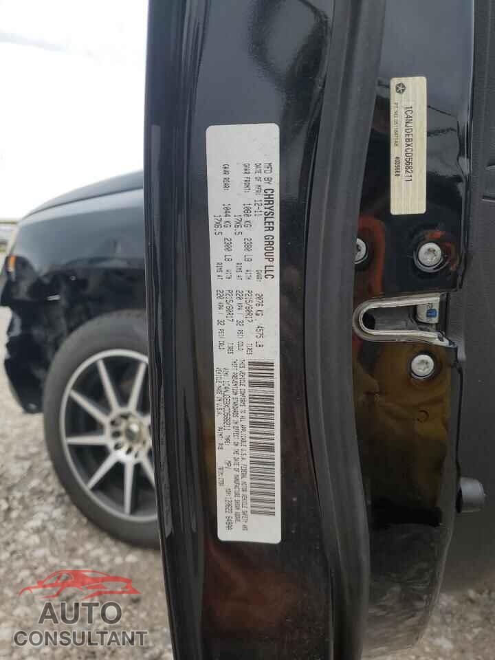 JEEP COMPASS 2012 - 1C4NJDEBXCD568211