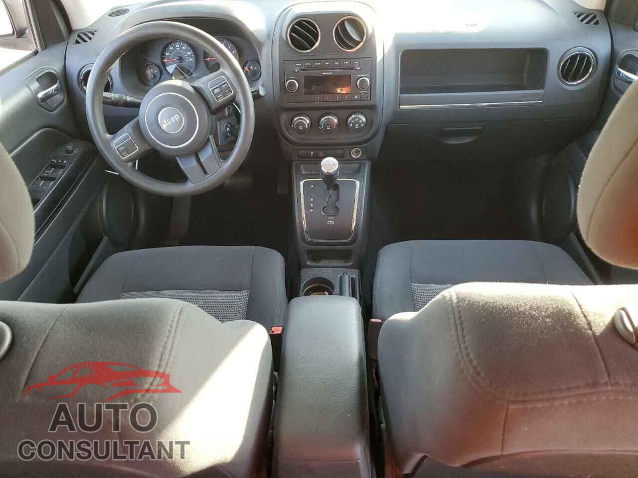 JEEP COMPASS 2011 - 1J4NF1FB9BD277884