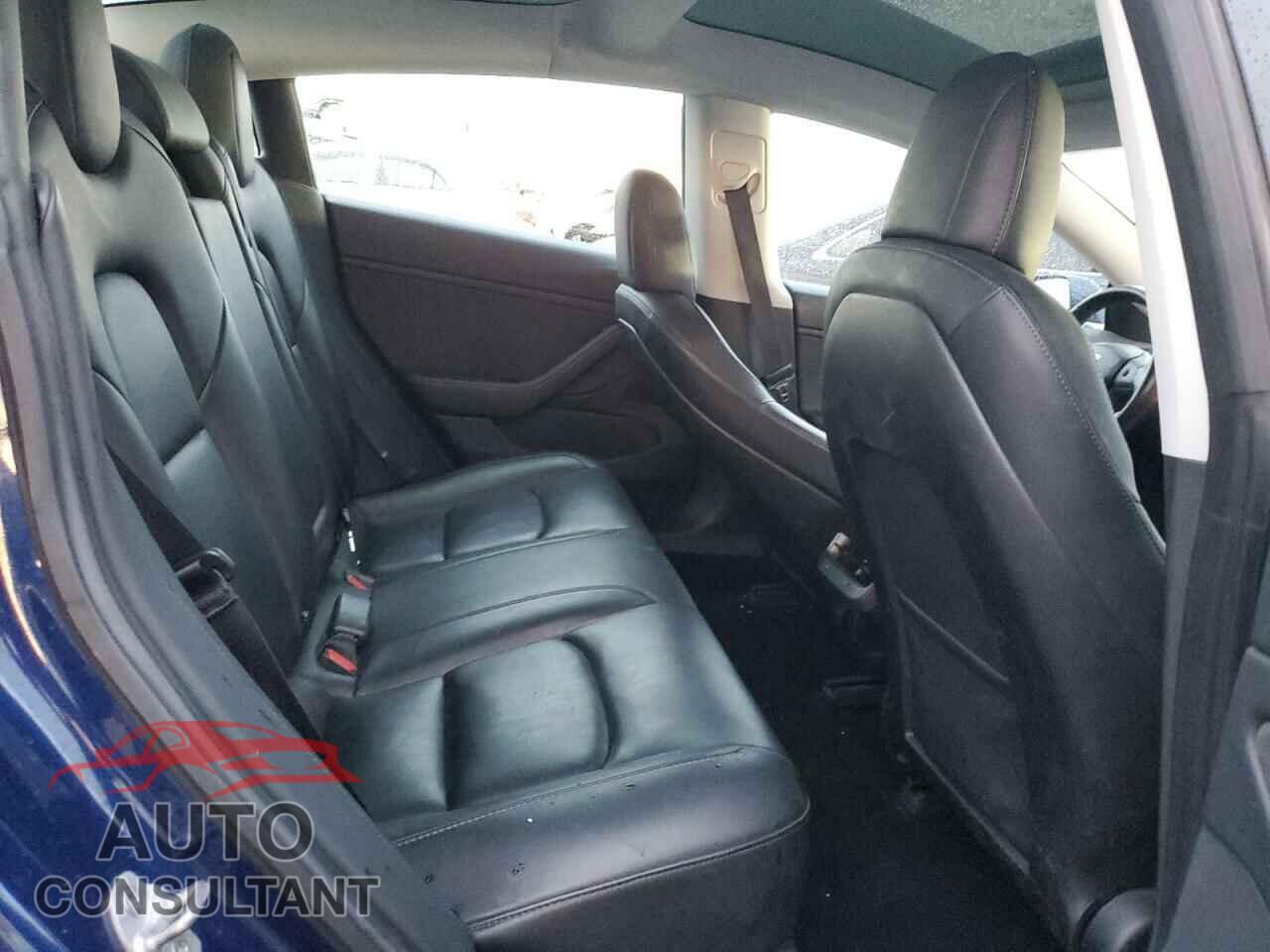 TESLA MODEL 3 2018 - 5YJ3E1EA8JF160958