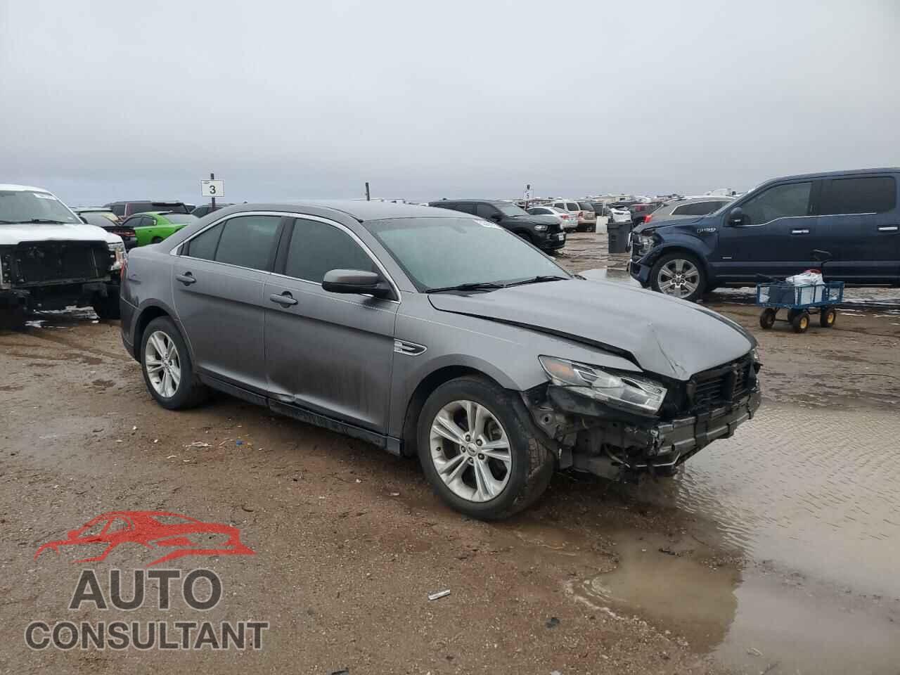 FORD TAURUS 2019 - 1FAHP2E82EG174357