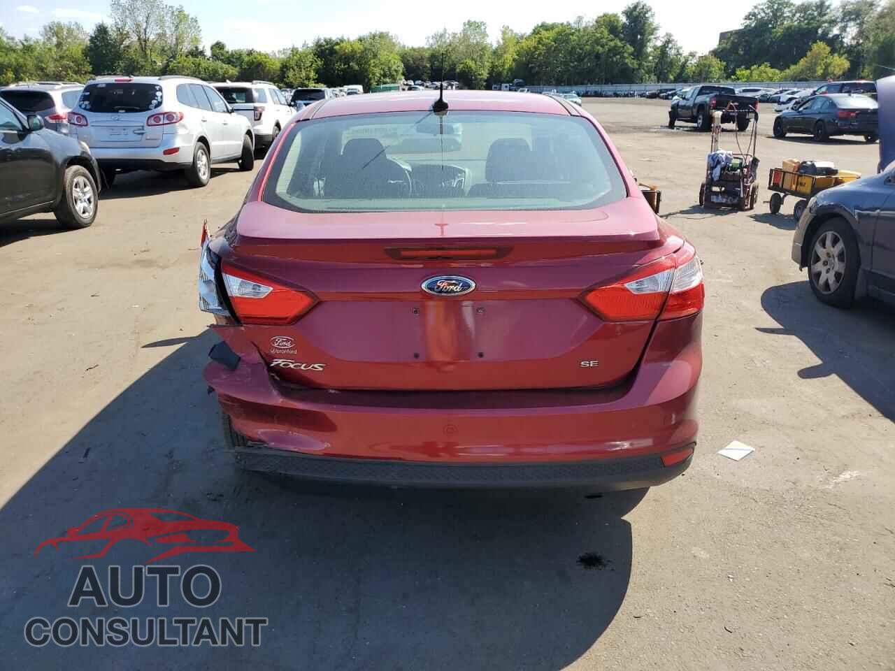 FORD FOCUS 2014 - 1FADP3F2XEL243298