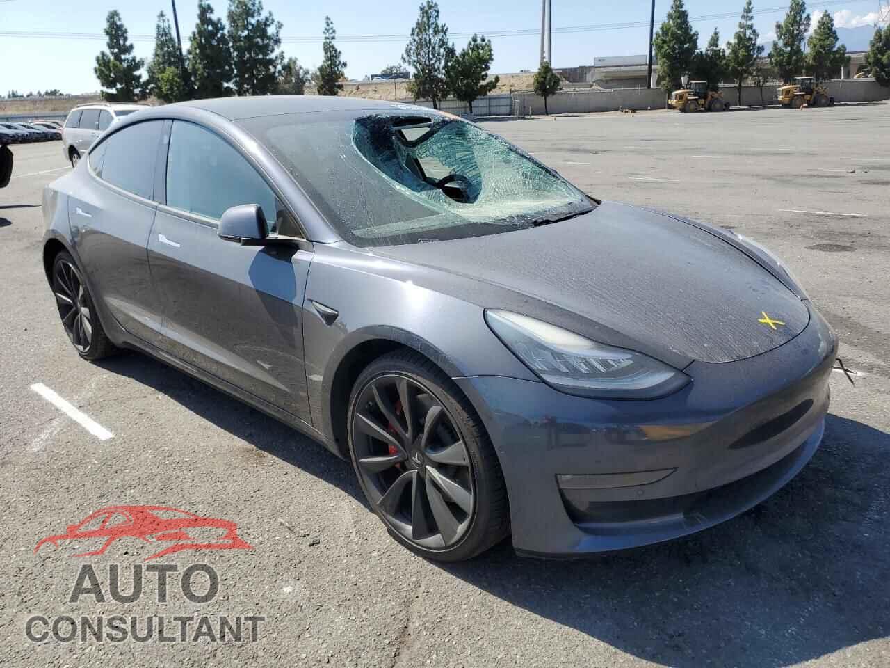 TESLA MODEL 3 2020 - 5YJ3E1EC1LF646953