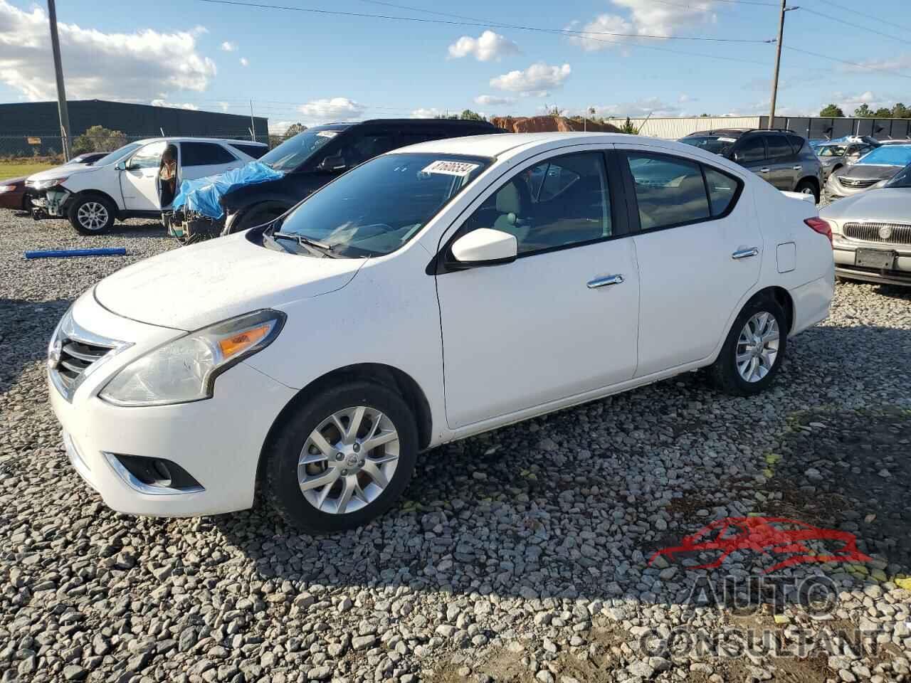 NISSAN VERSA 2018 - 3N1CN7AP6JL865341