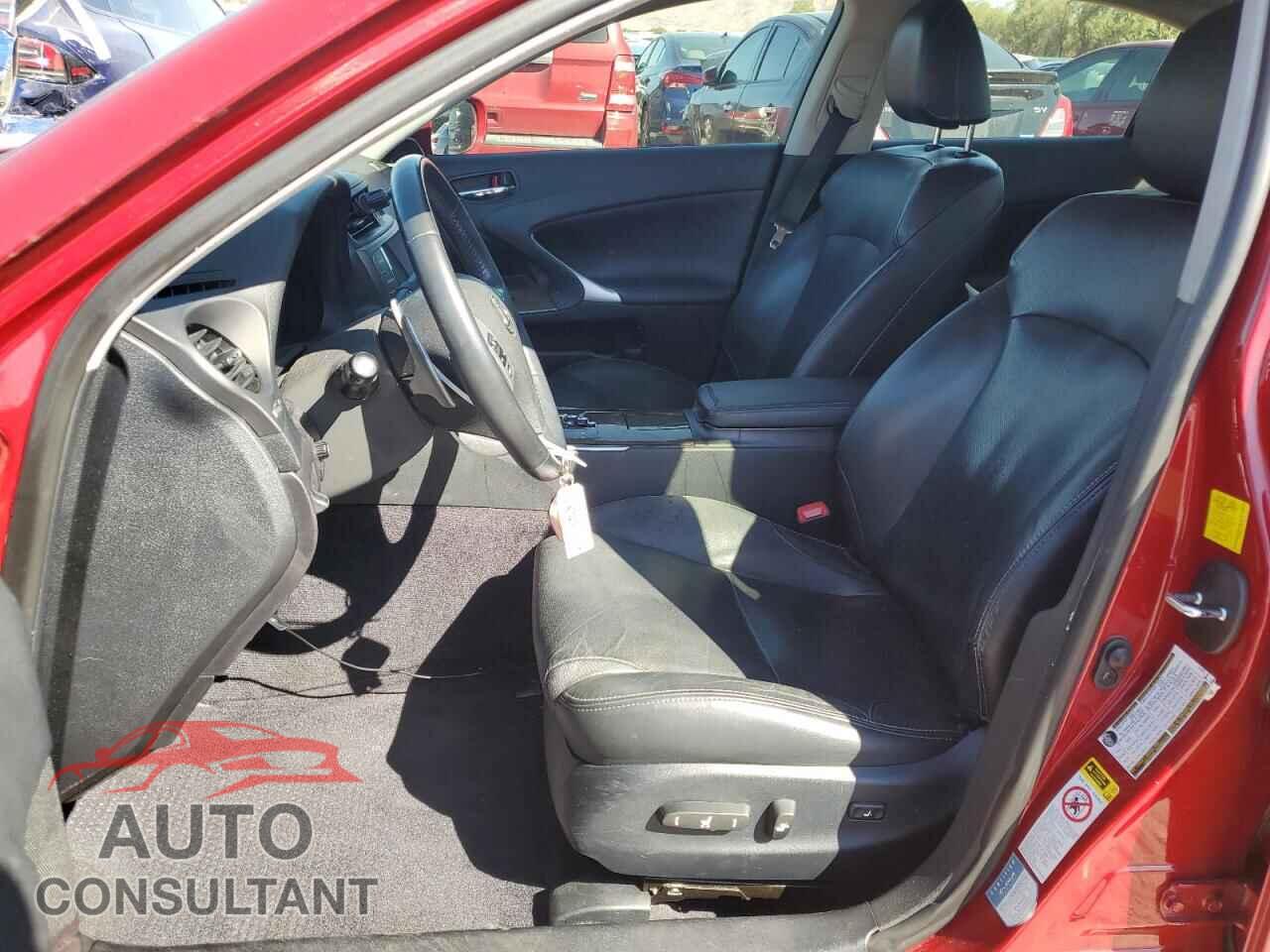 LEXUS IS 2011 - JTHBF5C28B5142313
