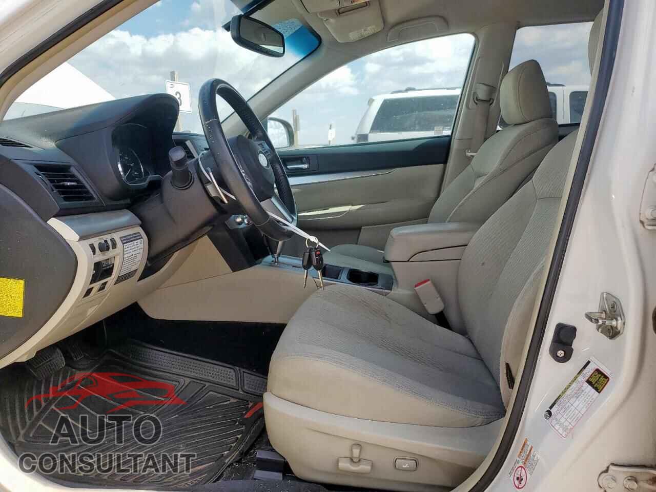 SUBARU OUTBACK 2011 - 4S4BRBBC2B3386029