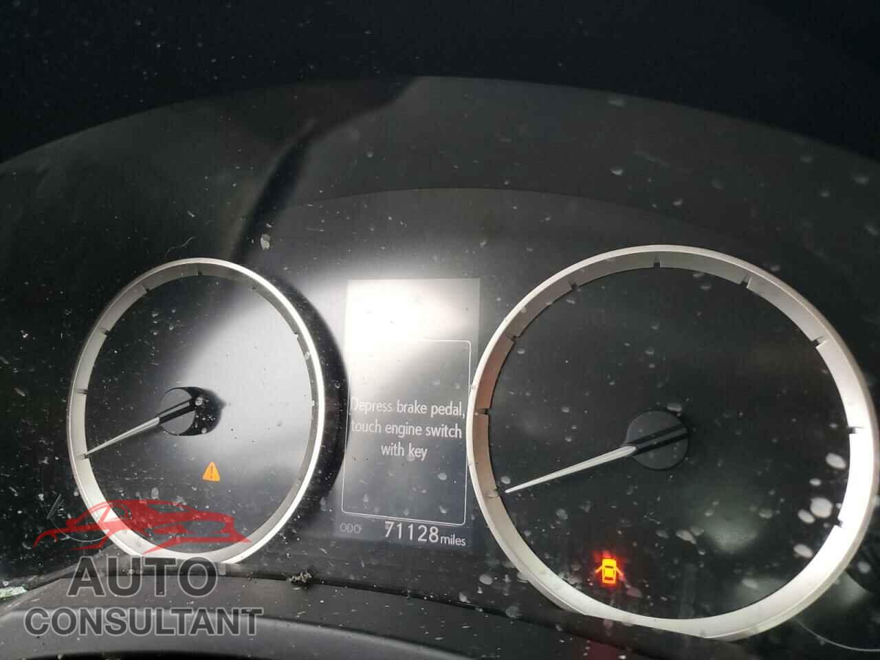 LEXUS IS 2016 - JTHBA1D22G5011858