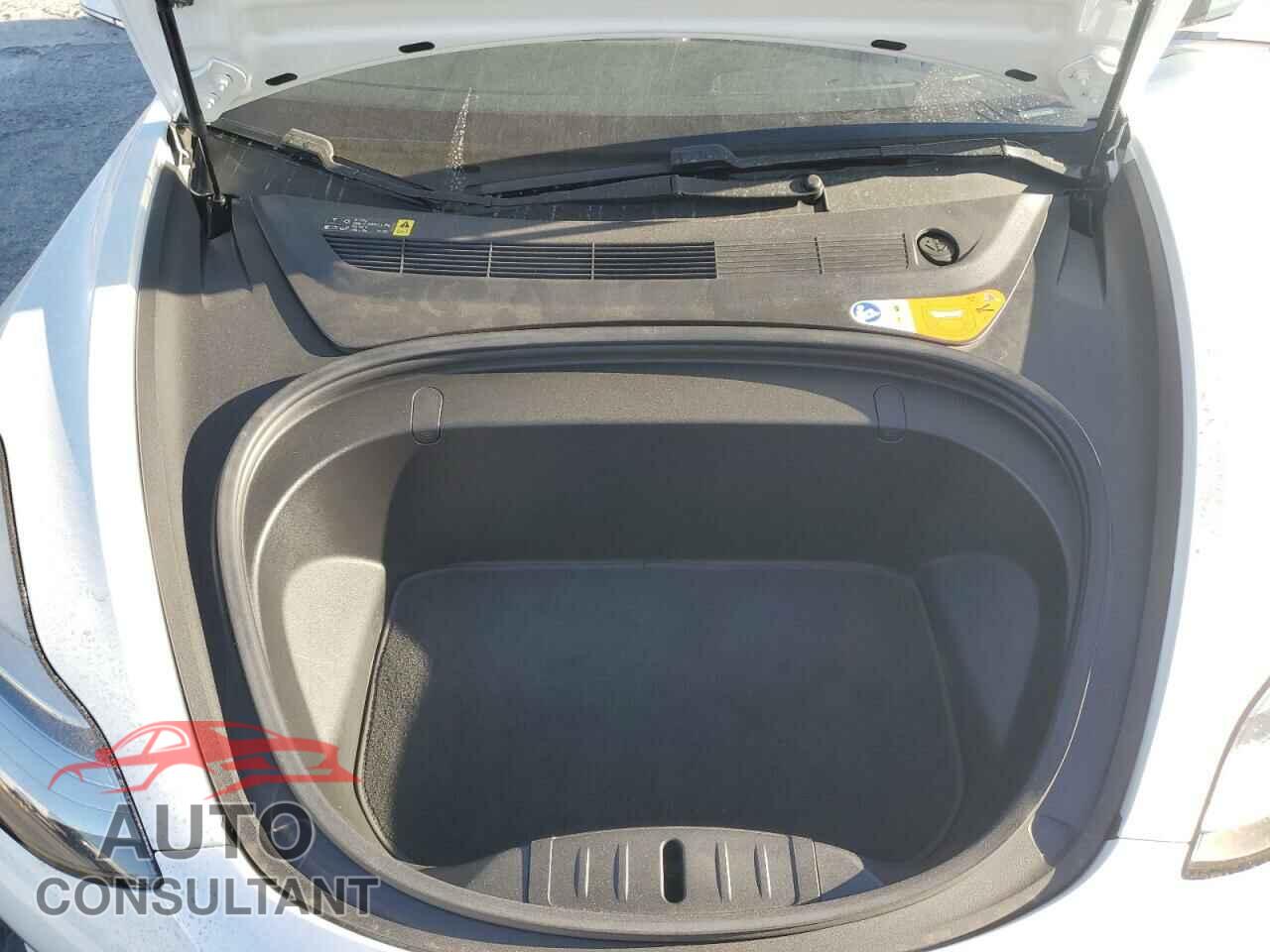 TESLA MODEL 3 2018 - 5YJ3E1EA2JF009985