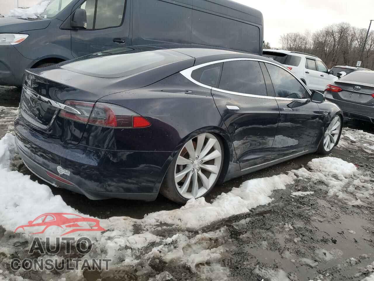 TESLA MODEL S 2013 - 5YJSA1CP8DFP06581