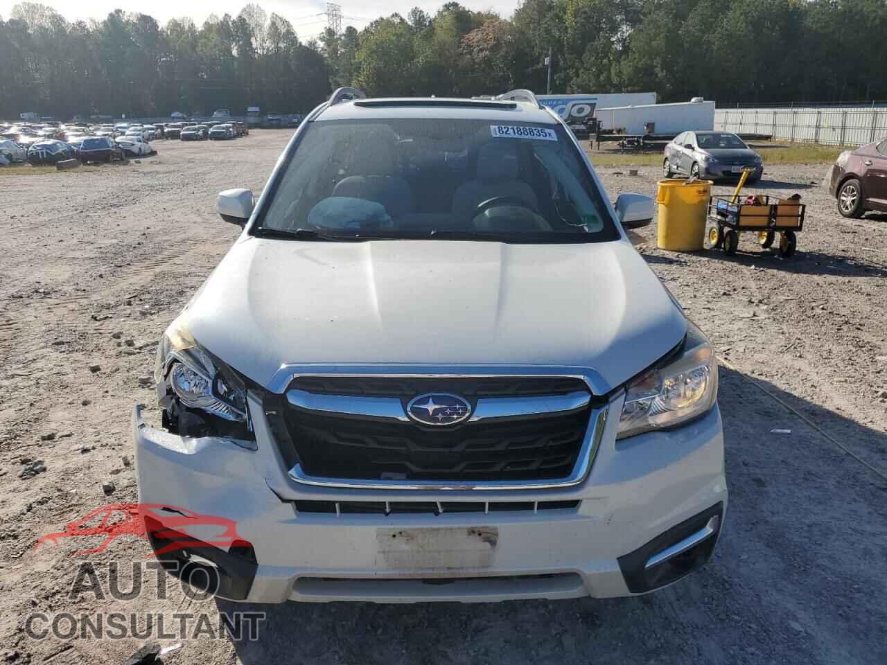 SUBARU FORESTER 2018 - JF2SJAEC1JH547152