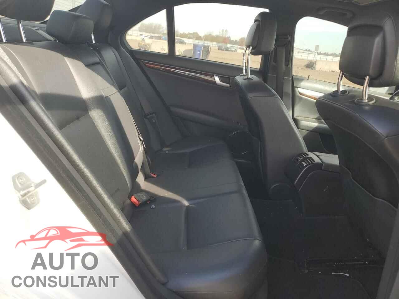 MERCEDES-BENZ C-CLASS 2013 - WDDGF8AB3DG074138