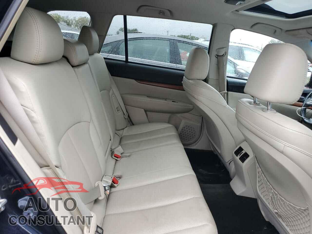 SUBARU OUTBACK 2013 - 4S4BRBKCXD3216438