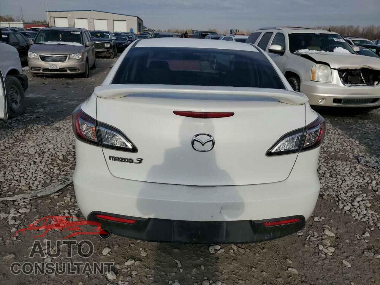 MAZDA 3 2011 - JM1BL1VF7B1357742