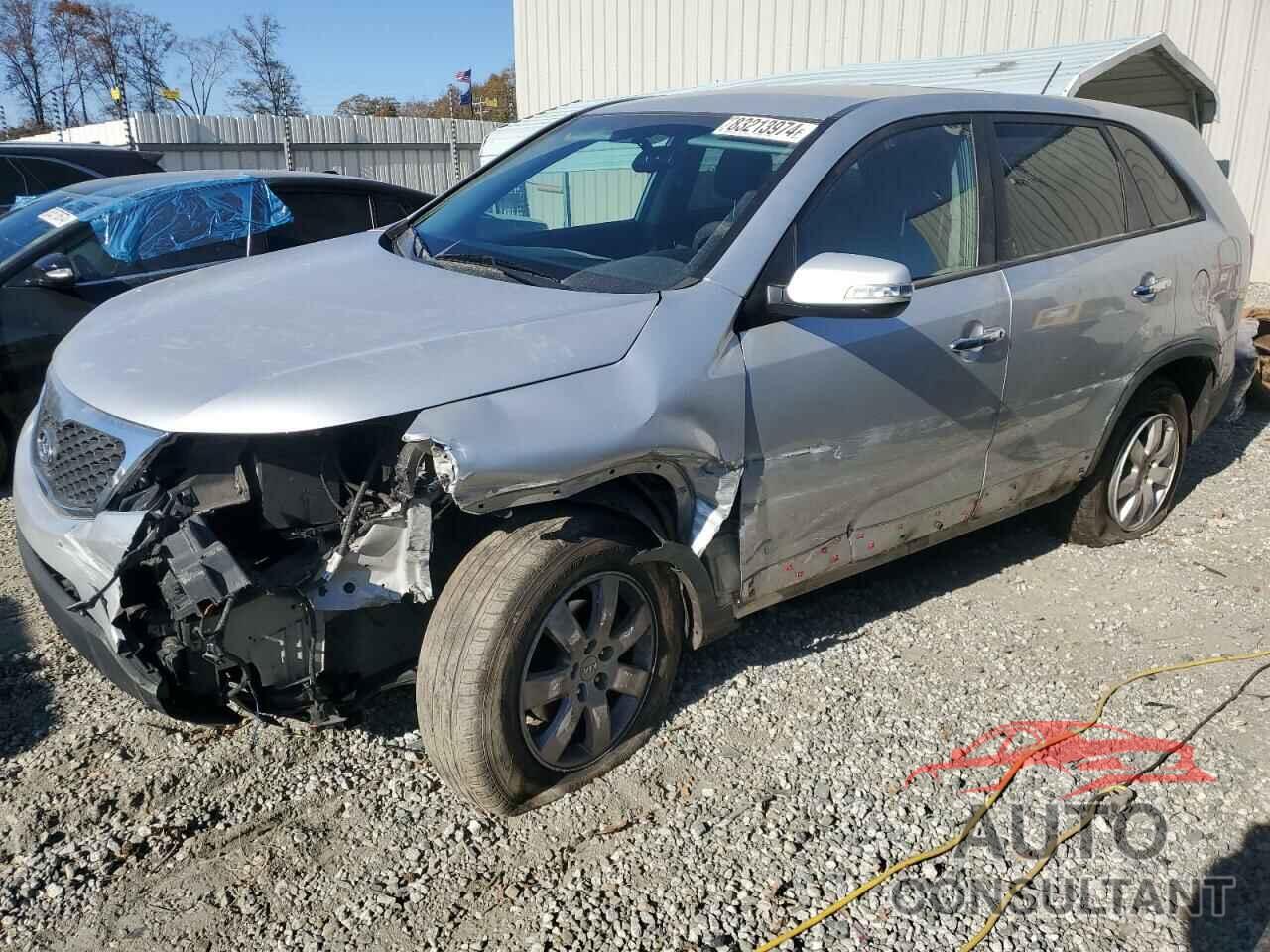 KIA SORENTO 2013 - 5XYKT3A10DG390199