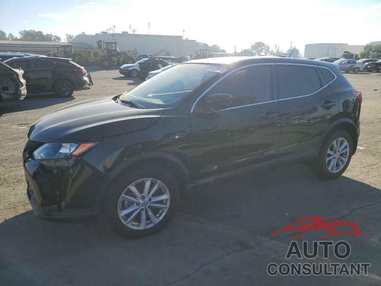 NISSAN ROGUE 2018 - JN1BJ1CP6JW184494