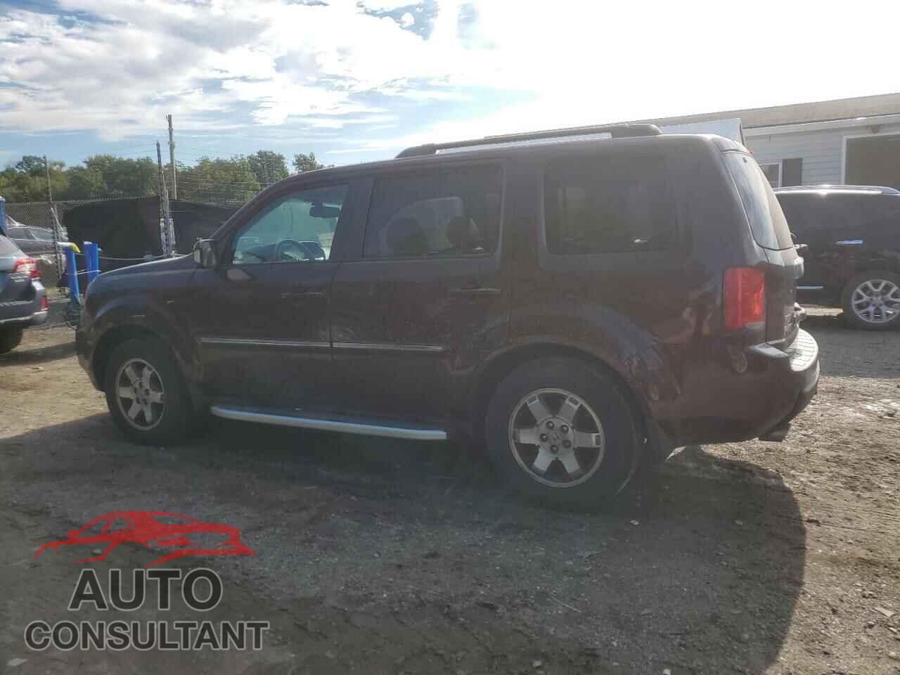 HONDA PILOT 2011 - 5FNYF4H96BB076712