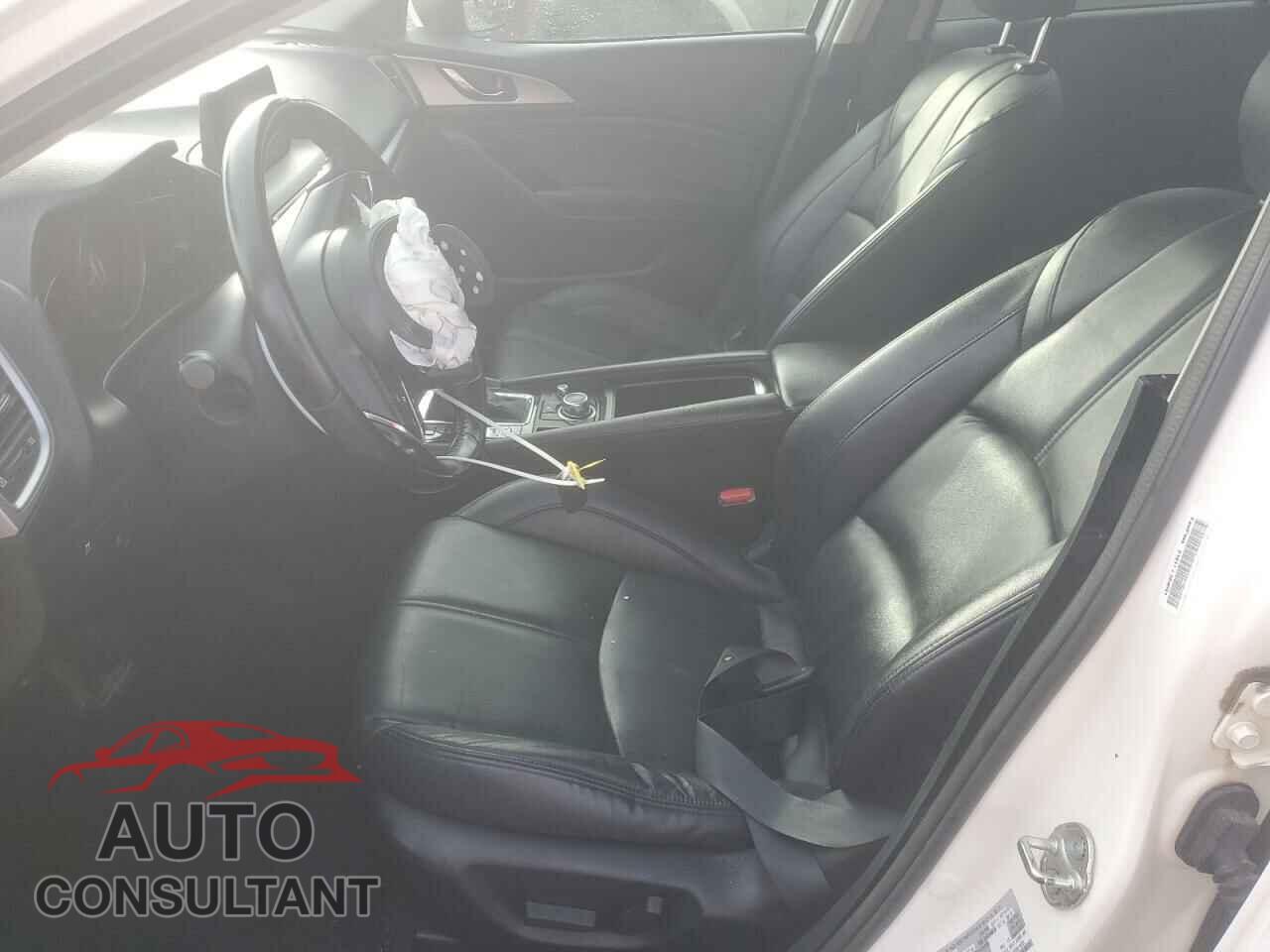 MAZDA 3 2017 - 3MZBN1V78HM114694