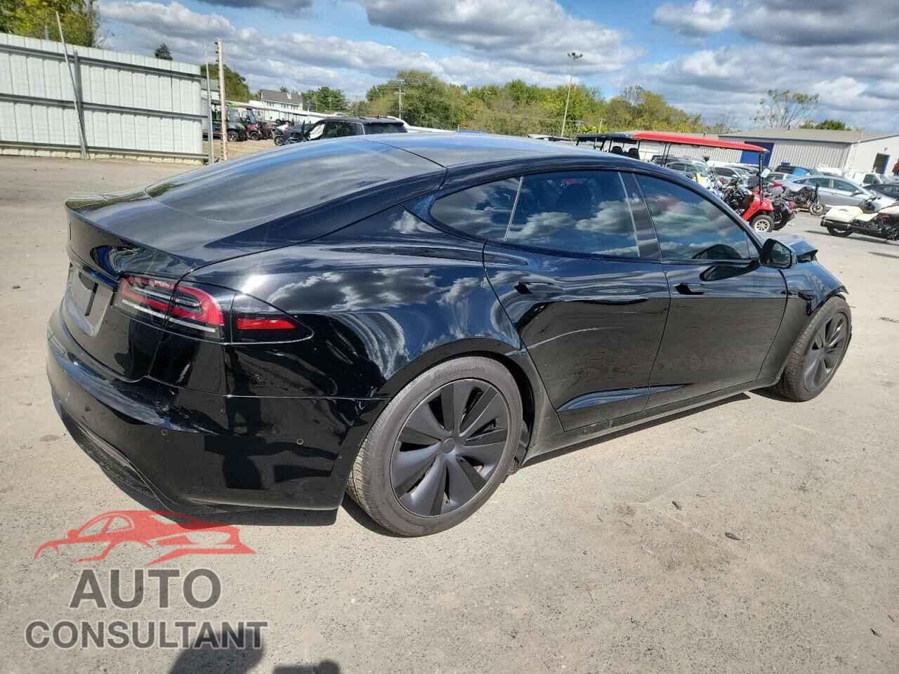 TESLA MODEL S 2023 - 5YJSA1E50PF499975