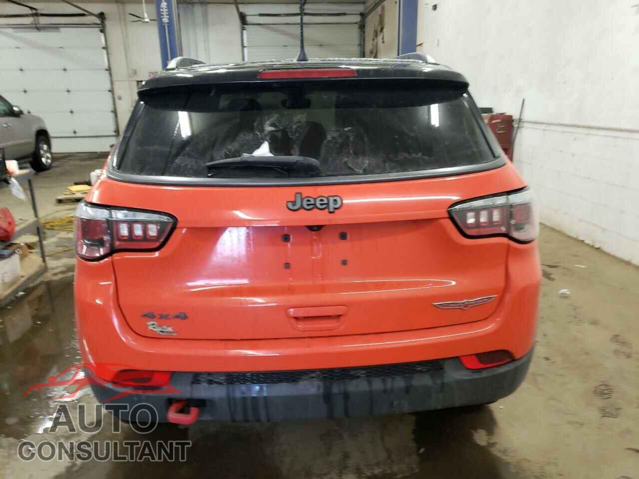JEEP COMPASS 2019 - 3C4NJDDB8KT602009