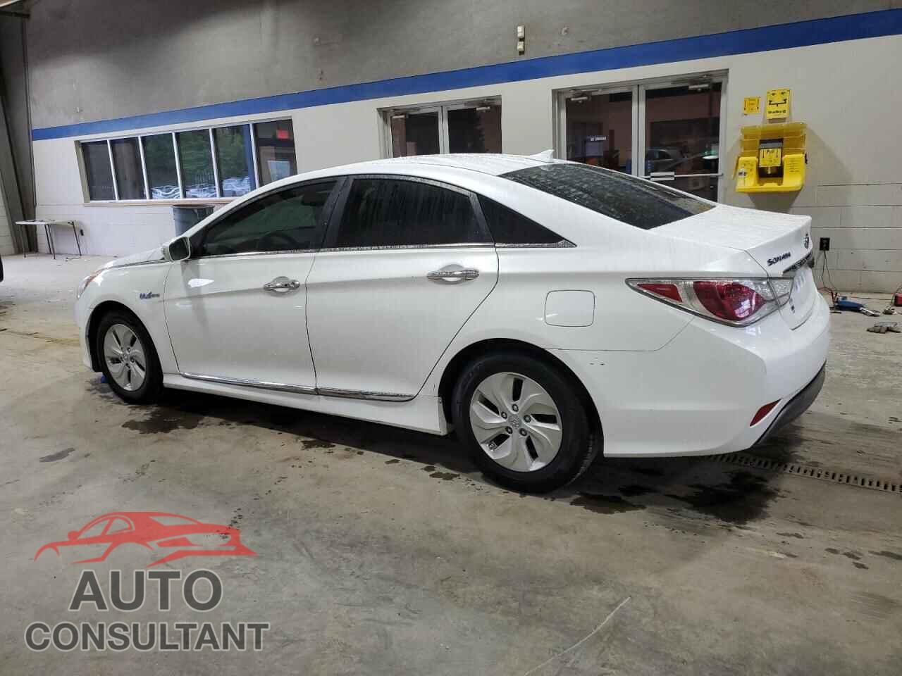 HYUNDAI SONATA 2015 - KMHEC4A4XFA137936