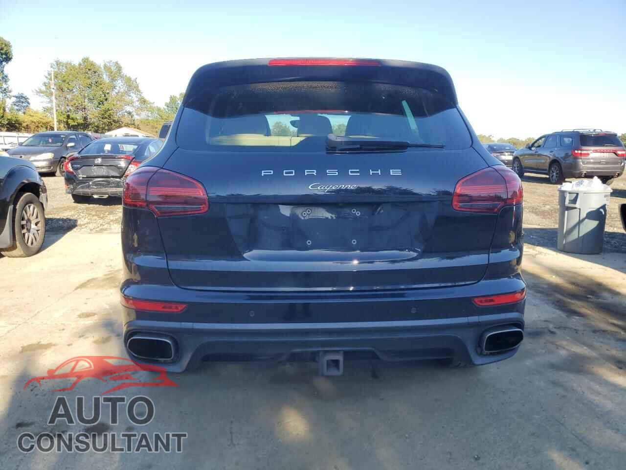 PORSCHE CAYENNE 2017 - WP1AA2A22HKA82843