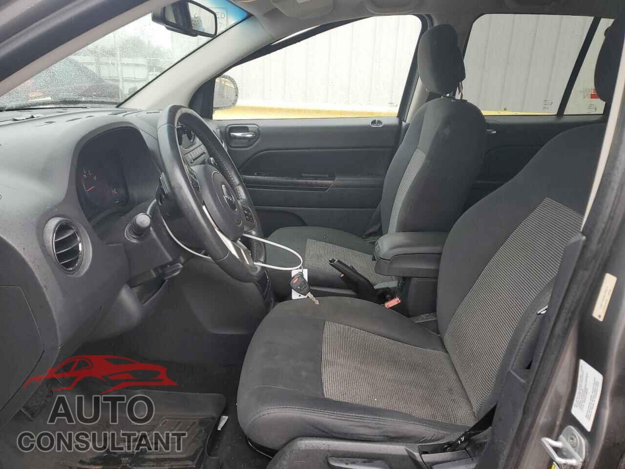 JEEP COMPASS 2011 - 1J4NF1FB3BD258974