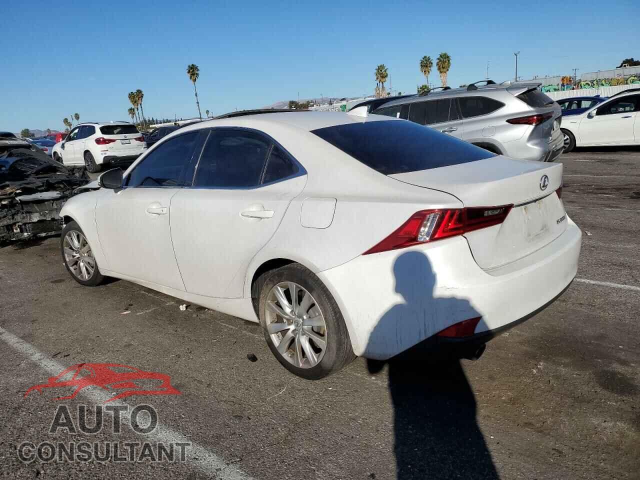 LEXUS IS 2016 - JTHBA1D27G5011595