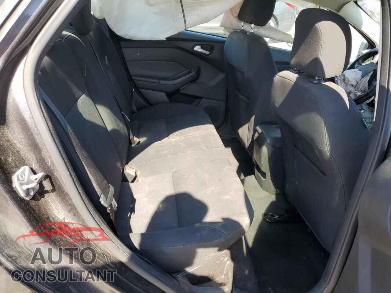 FORD FOCUS 2016 - 1FADP3FE7GL304524